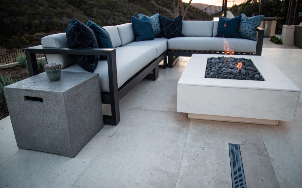 Luxury Outdoor Furniture 