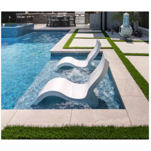 Signature Low-Back Pool Lounge Chair