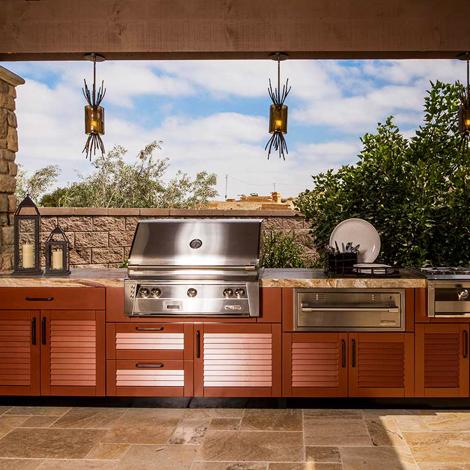Outdoor Kitchen