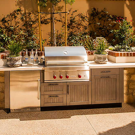 Outdoor Kitchens